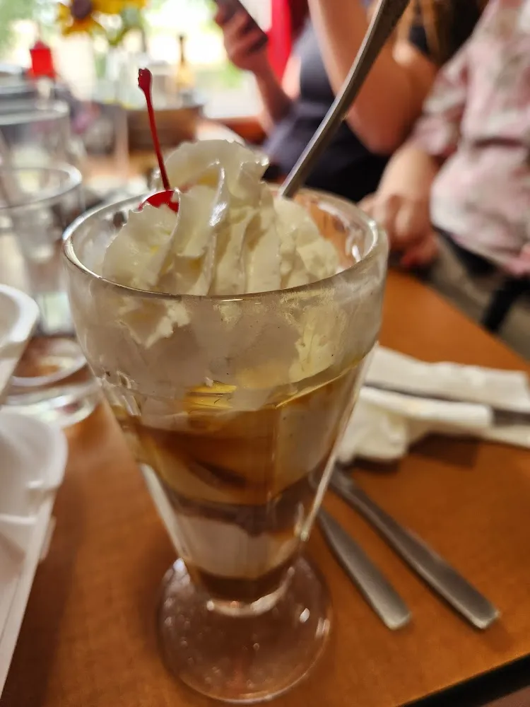 Caramel Sundaes